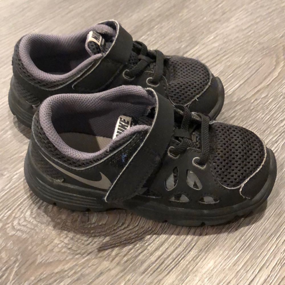 Boys black Nike sneaker